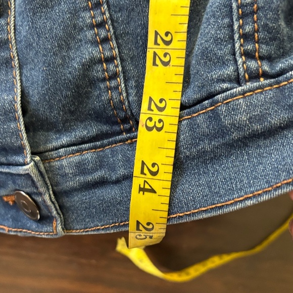 Classic Blue Denim Jacket - Picture 4 of 5